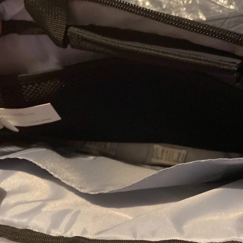 NWT HP Renew Business 15.6 inch Laptop Bag